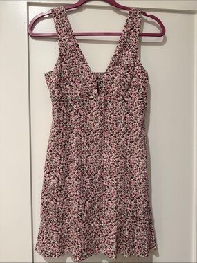 Zara Pink Floral V‑Neck Mini Dress